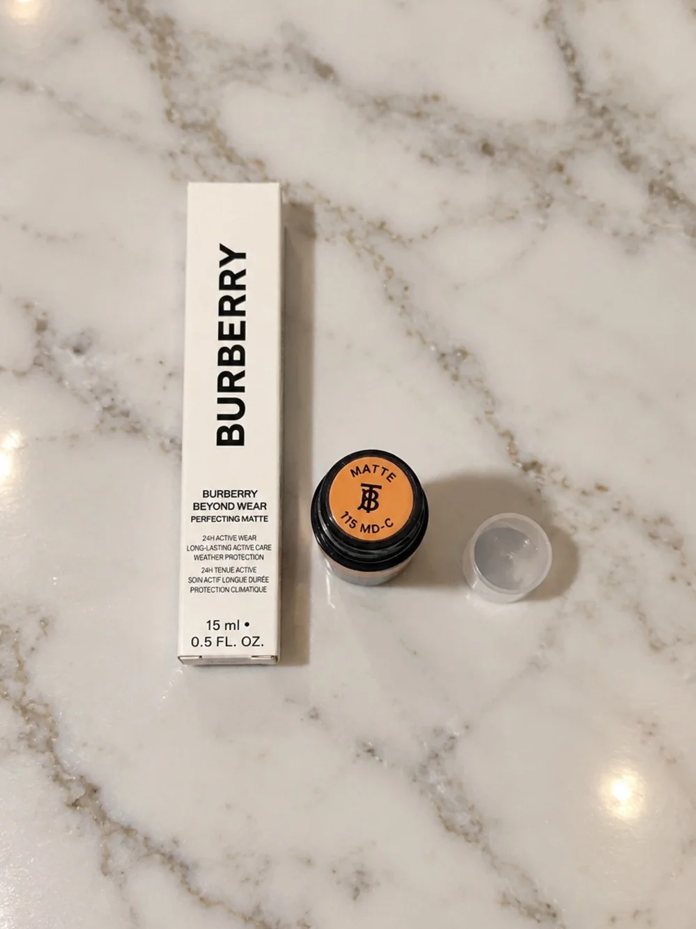 BURBERRY Beyond Wear Perfecting Matte Foundation 115 Medium Deep NEW 0.5 oz